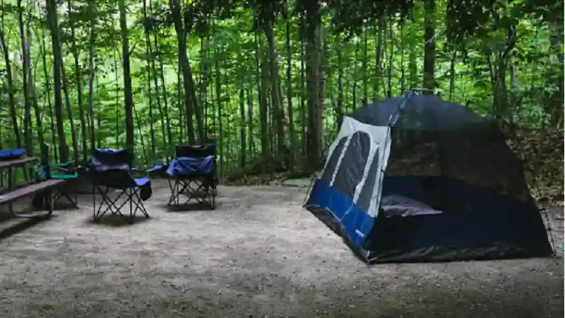 outdoor adventure camps